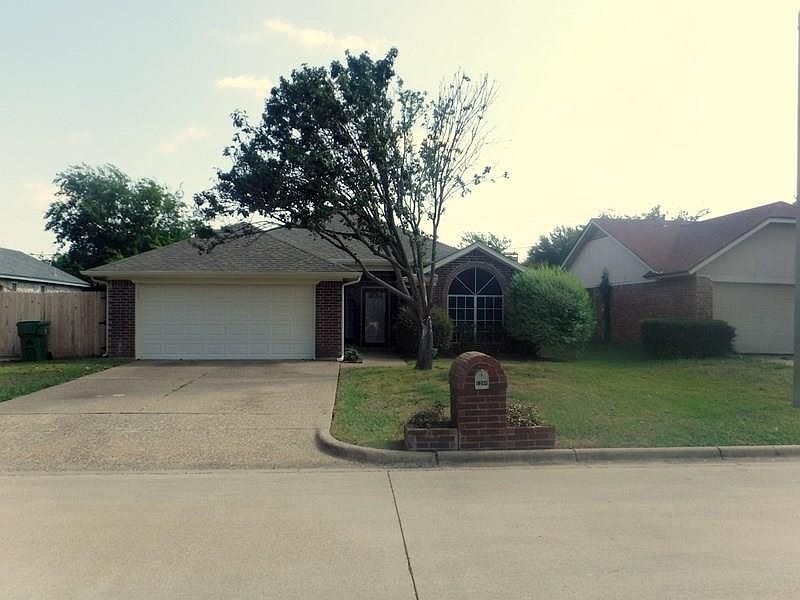 1st image of 1208 Eastfield Dr