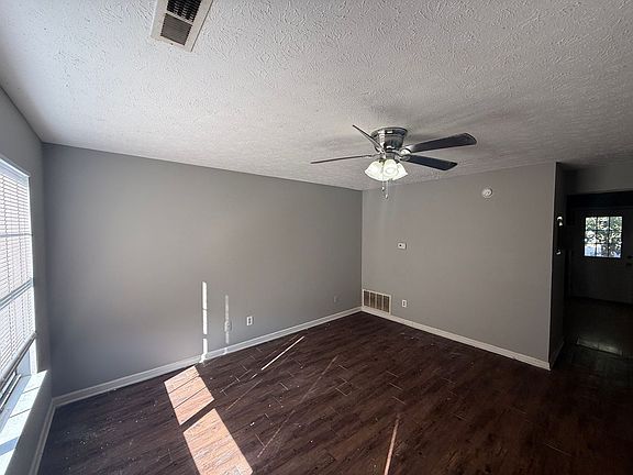 2nd image of 2050 Clover Ct APT D