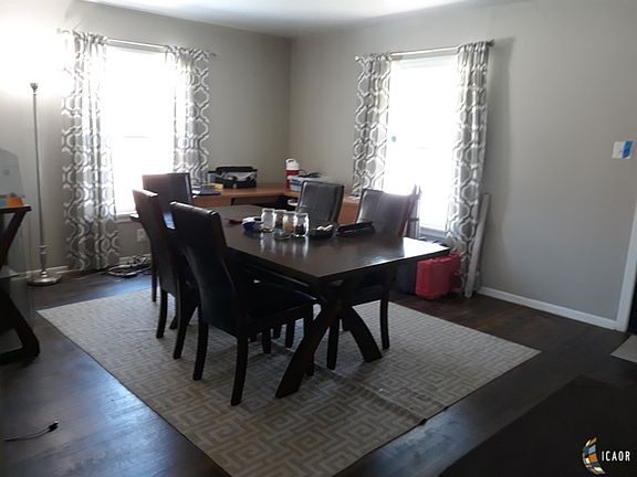 3rd image of 1484 W Olive Ave