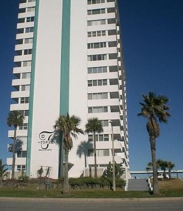 4th image of 2800 N Atlantic Ave APT 1101
