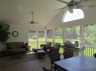 1711 Meyer Ct, Godfrey, IL 62035