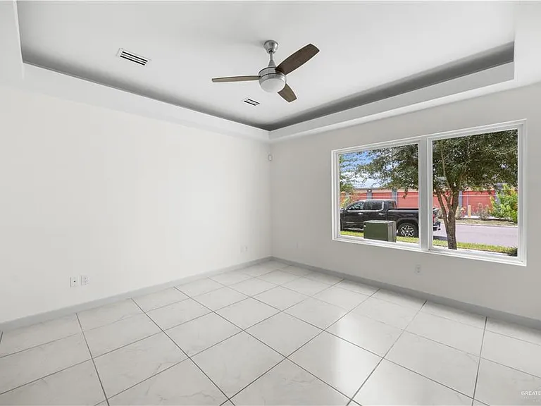 2400 Harmony Ln #A — Photo 4