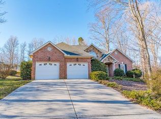 1809 Brandywine Dr, Matthews, NC 28105