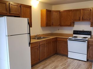 1119 2nd St #B, Bethalto, IL 62010