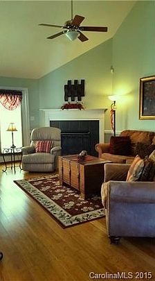 4th image of 523 Cameron Pointe Ln