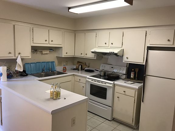 5th image of 2629 Blakemore Ave