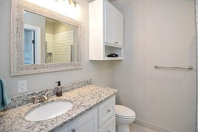 5th image of 1518 Avenue W