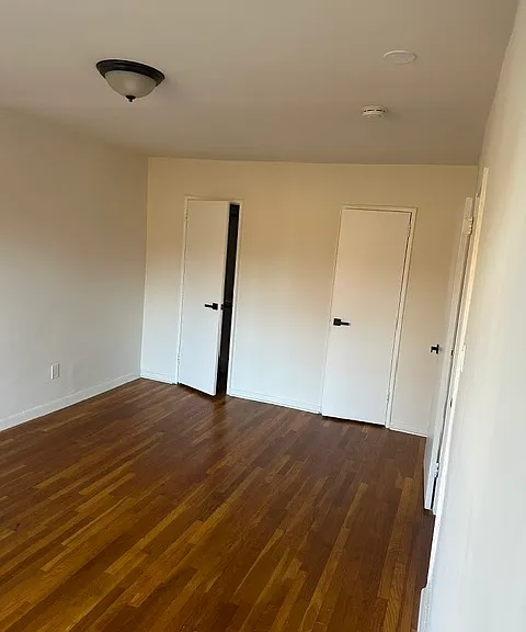24 Middle Neck Rd #2G — Photo 4