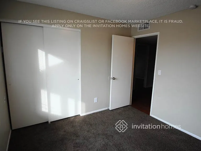 902 W Westchester Ave — Photo 13