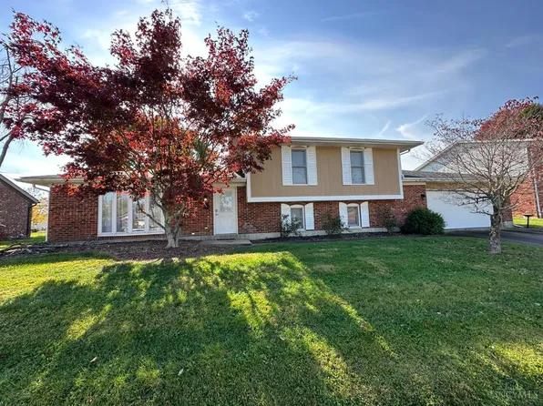 1282 Ridge Rd, Wilmington, OH 45177