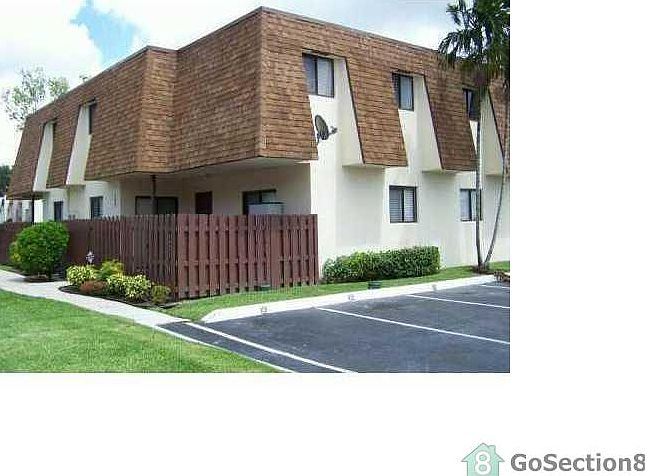 1st image of 232 San Remo Blvd