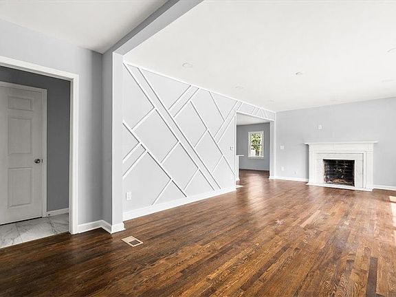 4th image of 2763 Baker Ridge Dr NW