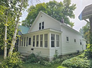 813 5th St, International Falls, MN 56649