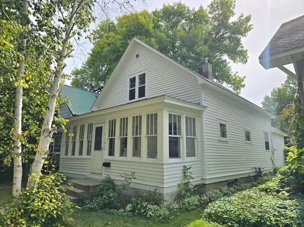 813 5th St, International Falls, MN 56649