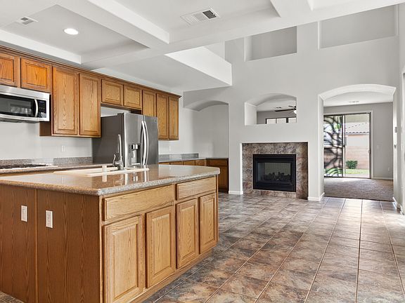 4th image of 2825 Elvington Ave