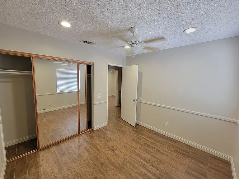 861 W Legion Rd — Photo 5