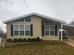 304 Hillcrest Blvd, Ballwin, MO