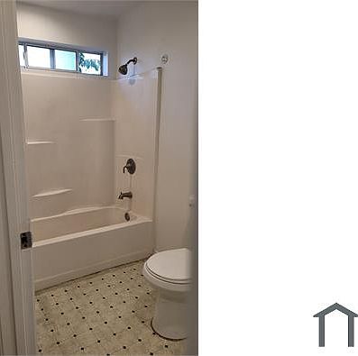 3rd image of 1122 W 93rd St #2