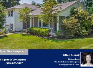 39 Byron Pl, Livingston, NJ 07039