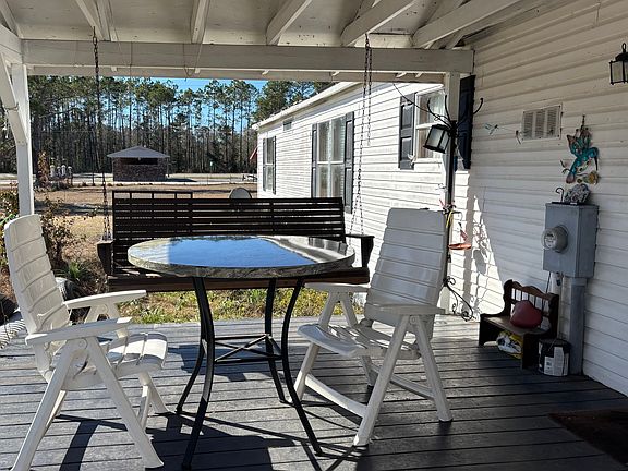 3rd image of 34 Kight St