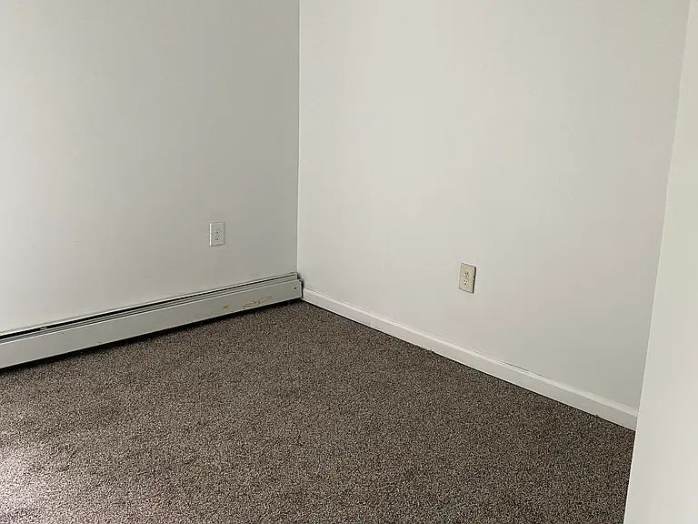 435 Edella Rd — Photo 10