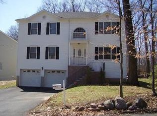 36 Colonia Rd, Parsippany, NJ 07054