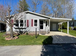 106 Harbor Rd, Hendersonville, NC 28792