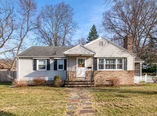 83 Mildred Ave, Springfield, MA 01104
