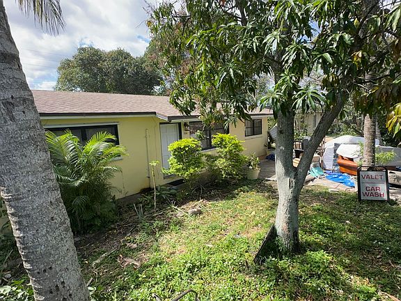 3rd image of 3558 Betty Ann Court E