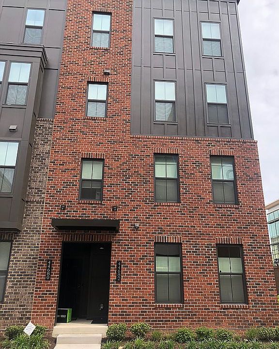 1st image of 44682 Provincetown Dr
