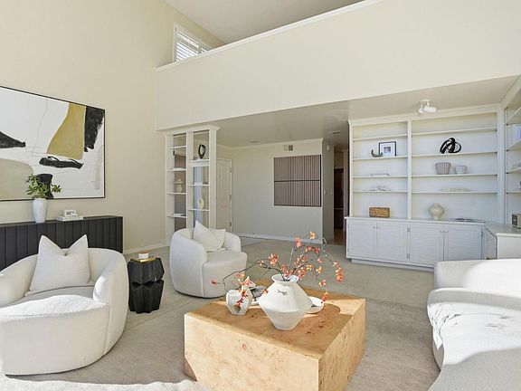 3rd image of 404 Portofino Dr APT 3