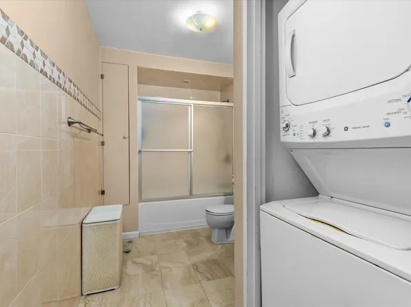 401 Harmon Cove Tower image 29 of 47