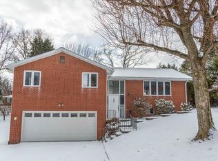 137 Easley Rd, Pittsburgh, PA 15237