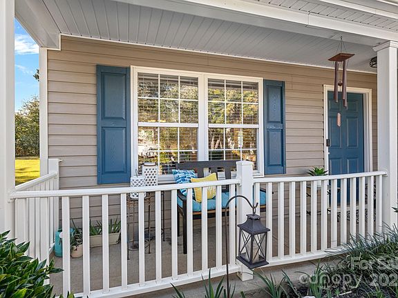 2nd image of 5012 Mesa Ct