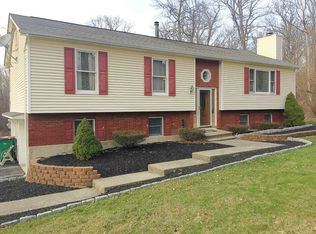 350 Sunset Hill Rd E, Fishkill, NY 12524