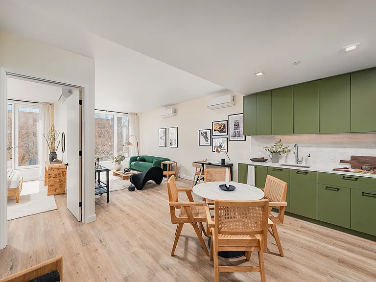 21 Garden St #5B — Photo 2
