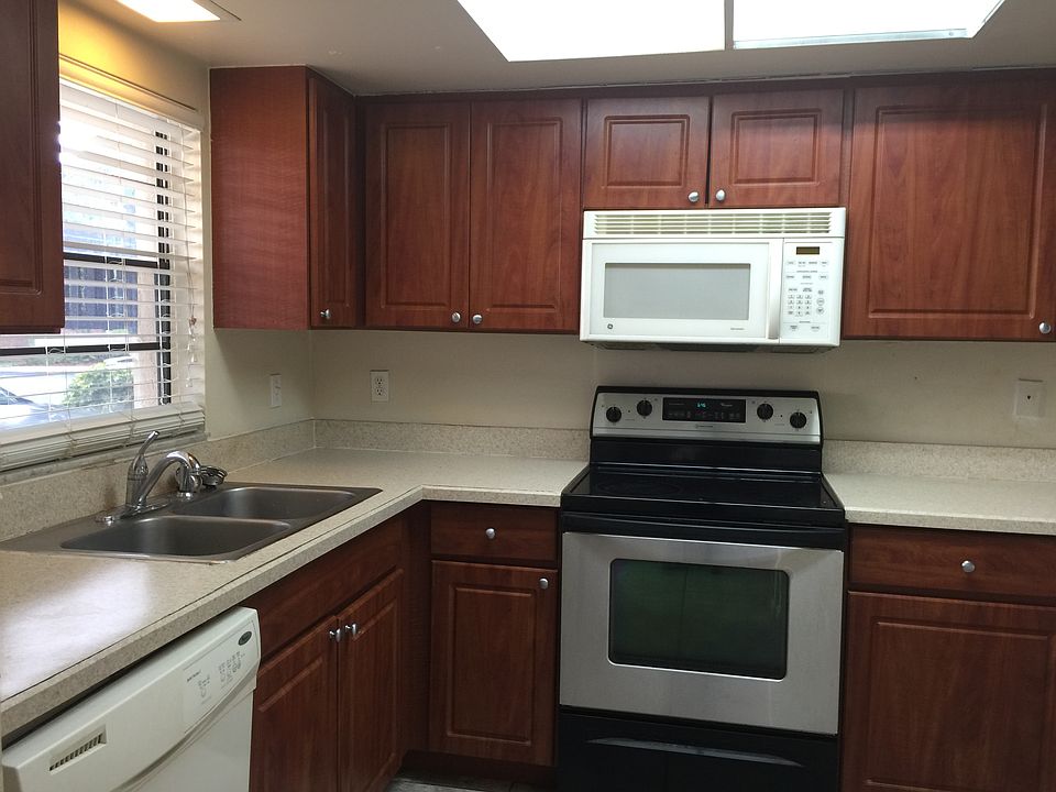1st image of 205 Palmetto Ave APT 706