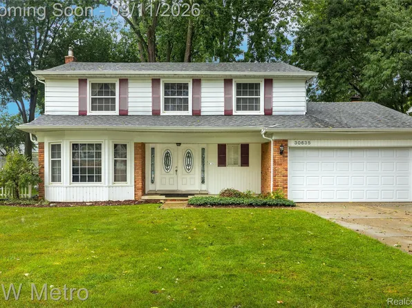 30635 Old Stream Rd, Southfield, MI 48076