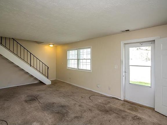 2nd image of 3404 Xenia Cir