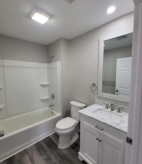 129 N Pearl St #B-2 — Photo 9