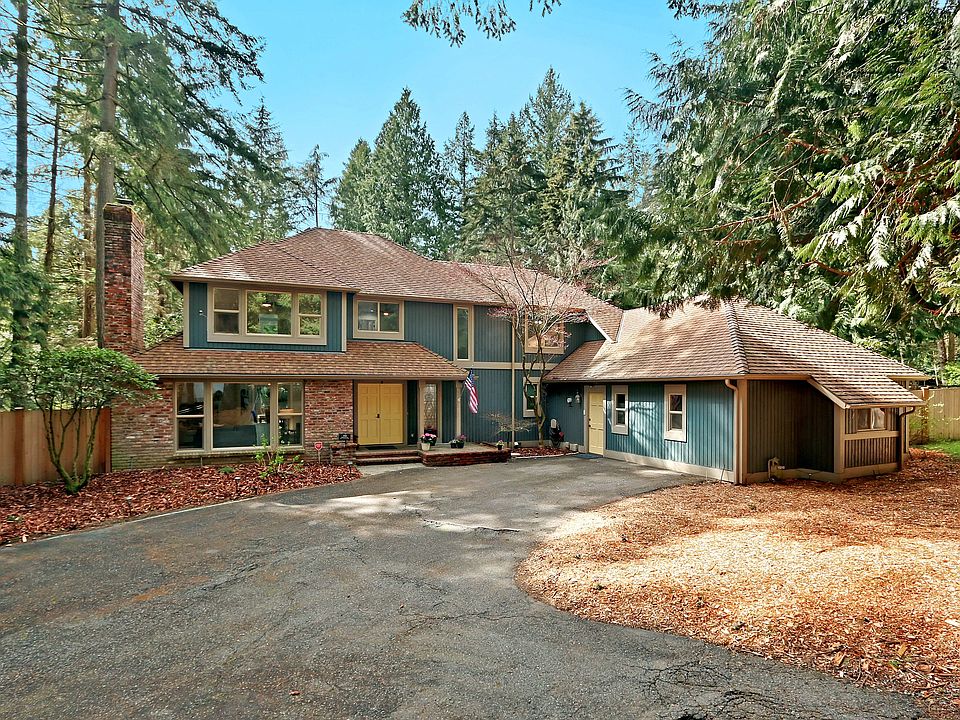 1st image of 427 219th Ave NE