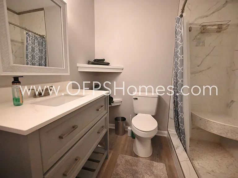 1755 Union Ave — Photo 25