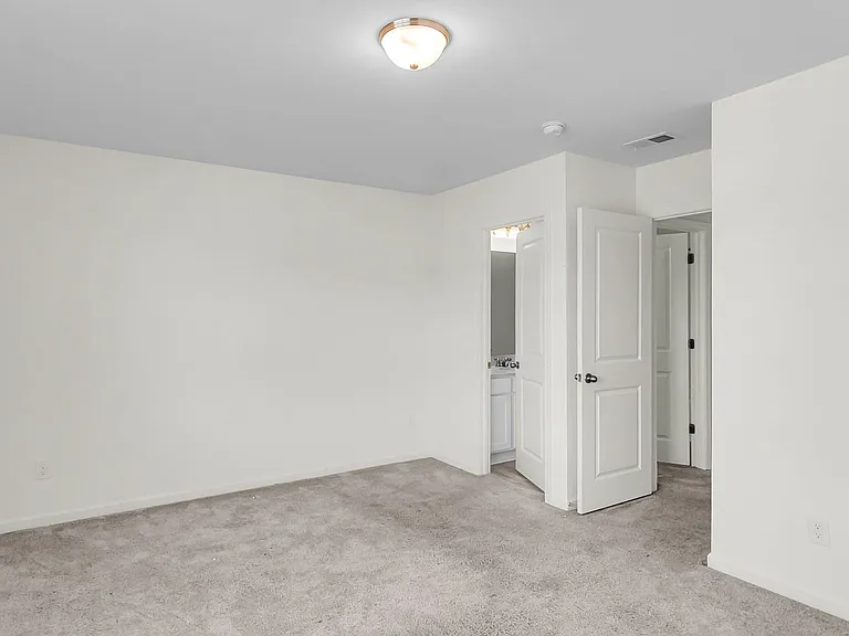 424 Pender Woods Dr — Photo 27