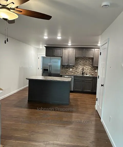234 Central Ave E — Photo 10