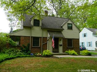 27 Boulevard Pkwy, Rochester, NY 14612