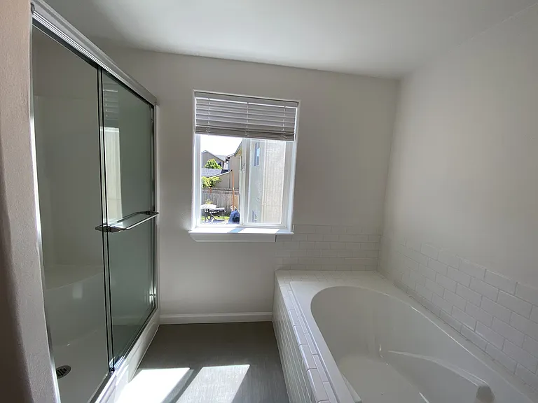7285 NE Shaleen St — Photo 22