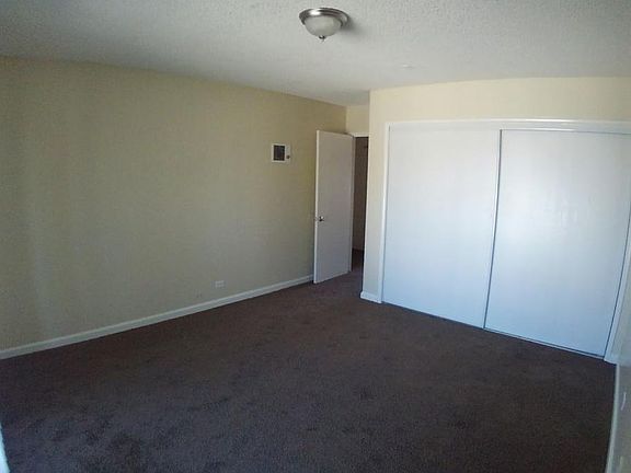 3rd image of 1143 E Market St