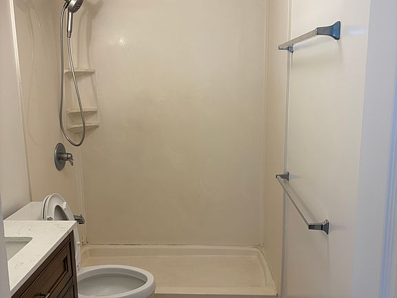 2nd image of 711 Alder St APT E
