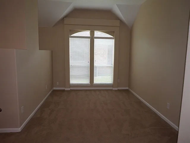 24230 Pine Canyon Fls — Photo 9