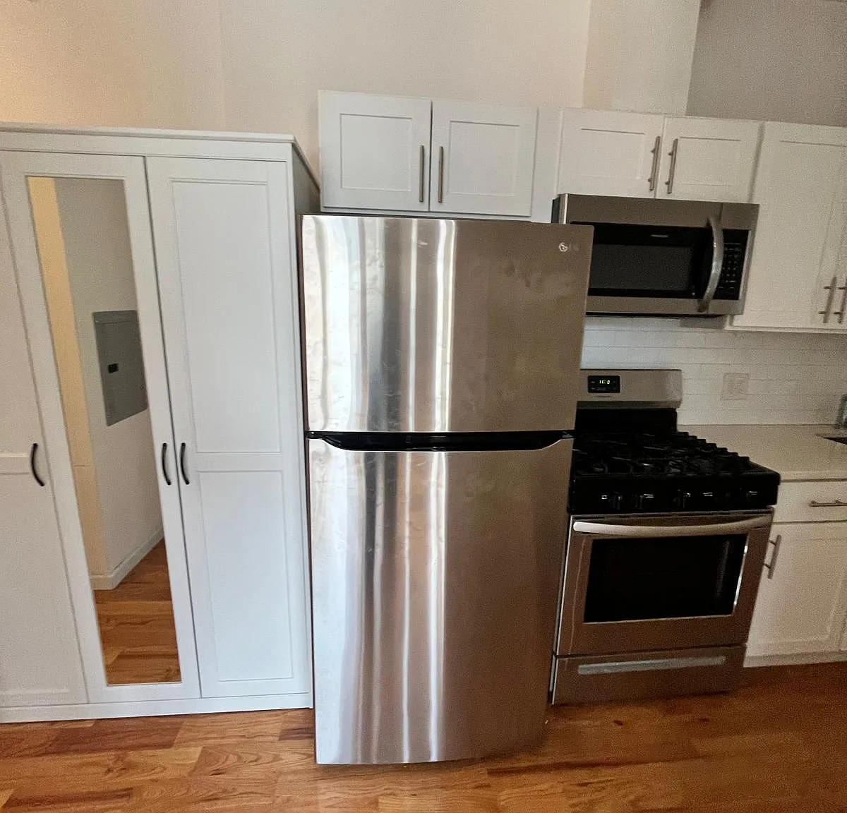 Studio, 382 sqft, $1,950 — Photo 2
